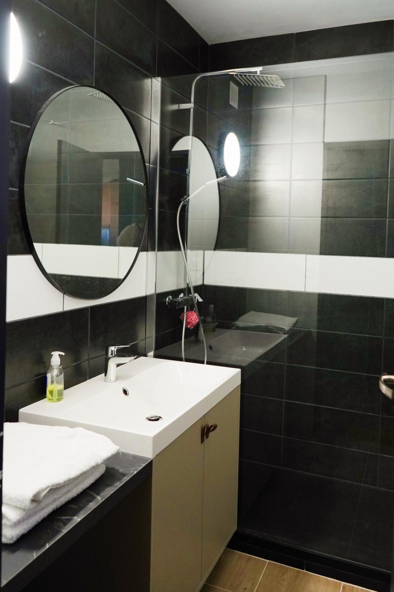 Apartement 2 Rooms Saint Louis - Euroairport - Basel - Train Station Kültér fotó